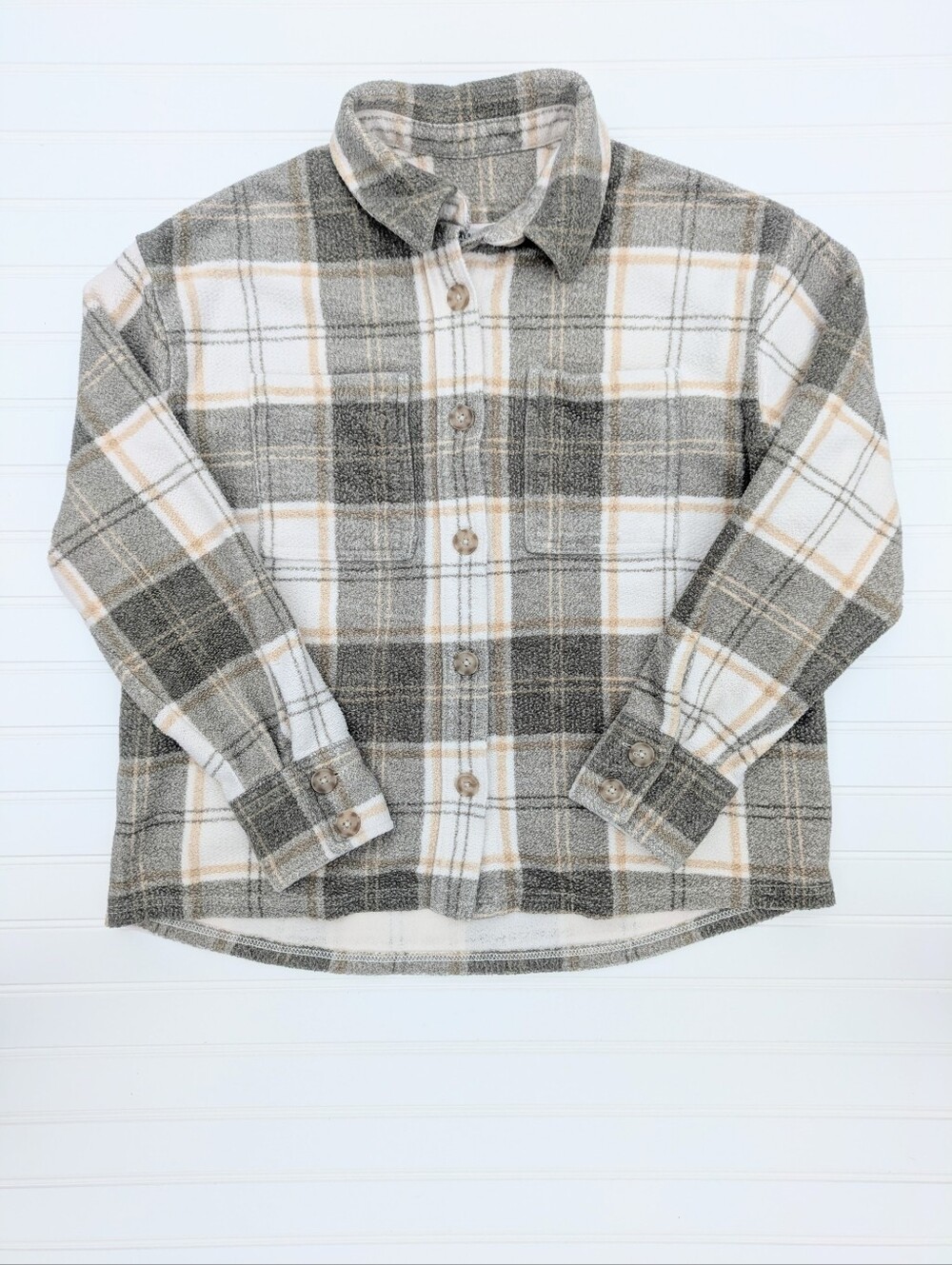 AEO Gray/Cream Plaid Textured Shacket